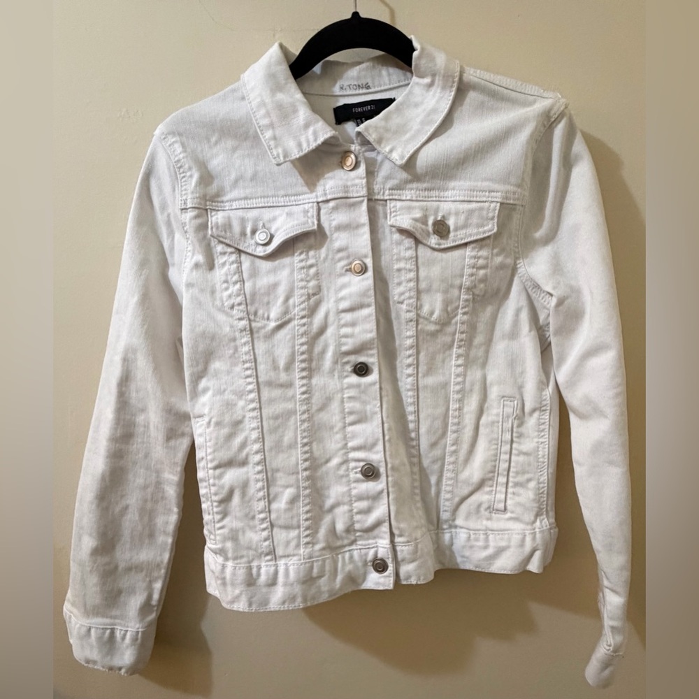 Jean Jacket - Picture 1 of 4